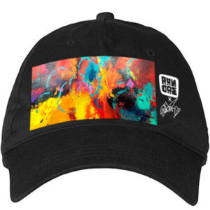 Rändöm Originals -lippis (printti: Eva Wahlström)